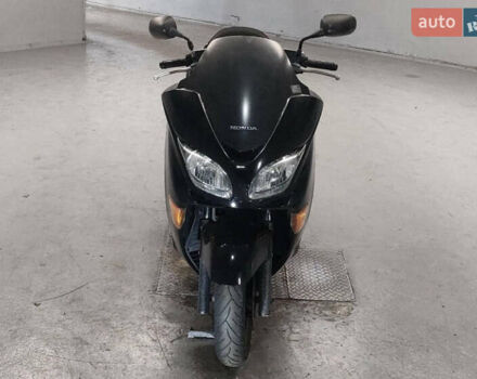 Черный Хонда Forza 250, объемом двигателя 0.25 л и пробегом 17 тыс. км за 2100 $, фото 4 на Automoto.ua