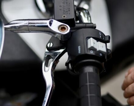 Хонда Forza 250, объемом двигателя 0.25 л и пробегом 0 тыс. км за 3200 $, фото 7 на Automoto.ua