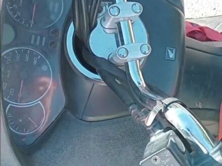 Хонда Forza 250, объемом двигателя 0.25 л и пробегом 0 тыс. км за 1200 $, фото 1 на Automoto.ua