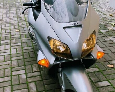 Серый Хонда Forza 250, объемом двигателя 0.25 л и пробегом 52 тыс. км за 1600 $, фото 2 на Automoto.ua