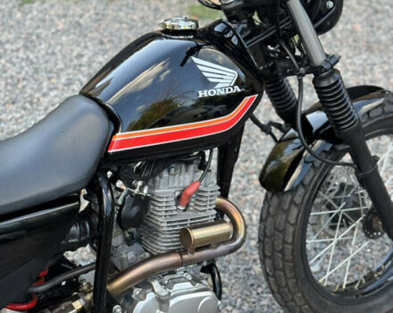 Хонда FTR 223, объемом двигателя 0.25 л и пробегом 8 тыс. км за 3300 $, фото 4 на Automoto.ua