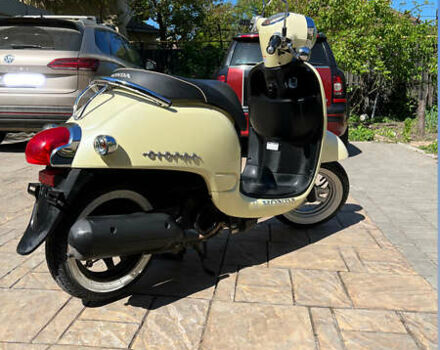 Бежевый Хонда Giorno AF-24, объемом двигателя 0.05 л и пробегом 10 тыс. км за 820 $, фото 5 на Automoto.ua