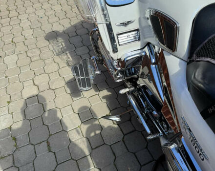 Білий Хонда GL 1800 Gold Wing Tour, об'ємом двигуна 1.6 л та пробігом 57 тис. км за 14300 $, фото 4 на Automoto.ua