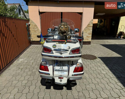 Білий Хонда GL 1800 Gold Wing Tour, об'ємом двигуна 1.6 л та пробігом 57 тис. км за 14300 $, фото 12 на Automoto.ua