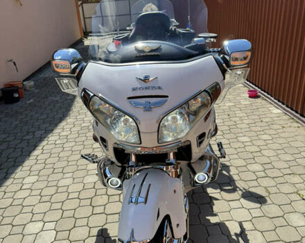 Білий Хонда GL 1800 Gold Wing Tour, об'ємом двигуна 1.6 л та пробігом 57 тис. км за 14300 $, фото 16 на Automoto.ua