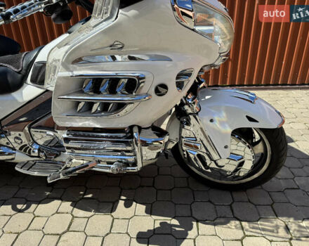 Білий Хонда GL 1800 Gold Wing Tour, об'ємом двигуна 1.6 л та пробігом 57 тис. км за 14300 $, фото 7 на Automoto.ua