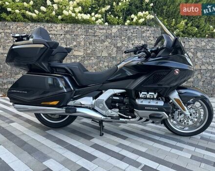 Чорний Хонда GL 1800 Gold Wing Tour, об'ємом двигуна 1.83 л та пробігом 13 тис. км за 32500 $, фото 7 на Automoto.ua