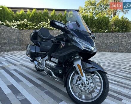 Чорний Хонда GL 1800 Gold Wing Tour, об'ємом двигуна 1.83 л та пробігом 13 тис. км за 32500 $, фото 3 на Automoto.ua