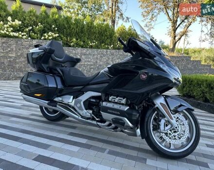 Чорний Хонда GL 1800 Gold Wing Tour, об'ємом двигуна 1.83 л та пробігом 13 тис. км за 32500 $, фото 1 на Automoto.ua