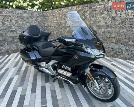 Чорний Хонда GL 1800 Gold Wing Tour, об'ємом двигуна 1.83 л та пробігом 13 тис. км за 32500 $, фото 4 на Automoto.ua