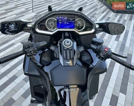 Чорний Хонда GL 1800 Gold Wing Tour, об'ємом двигуна 1.83 л та пробігом 13 тис. км за 32500 $, фото 26 на Automoto.ua