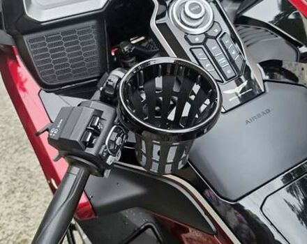 Червоний Хонда GL 1800 Gold Wing Tour, об'ємом двигуна 1.83 л та пробігом 10 тис. км за 32000 $, фото 4 на Automoto.ua