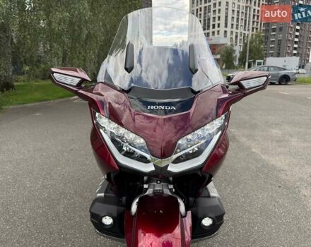 Красный Хонда GL 1800 Gold Wing Tour, объемом двигателя 1.83 л и пробегом 5 тыс. км за 34500 $, фото 5 на Automoto.ua