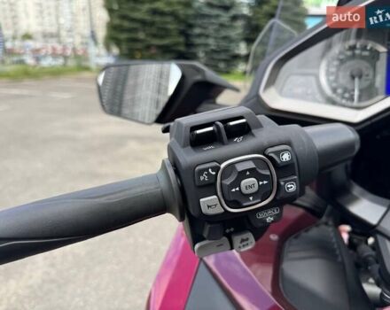 Красный Хонда GL 1800 Gold Wing Tour, объемом двигателя 1.83 л и пробегом 5 тыс. км за 34500 $, фото 22 на Automoto.ua