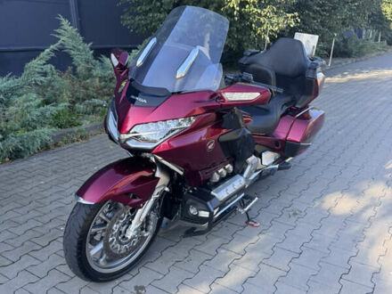 Червоний Хонда GL 1800 Gold Wing Tour, об'ємом двигуна 0 л та пробігом 74 тис. км за 23850 $, фото 1 на Automoto.ua