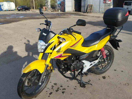 Хонда GLR 125 2018 у Житомирі на Automoto.ua Хонда GLR 125, об'ємом двигуна 0 л та пробігом 6 тис. км за 2637 $, фото 1 на Automoto.ua