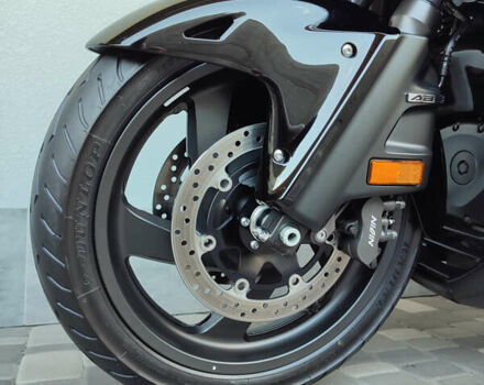Черный Хонда Gold Wing F6B, объемом двигателя 1.8 л и пробегом 27 тыс. км за 15300 $, фото 8 на Automoto.ua