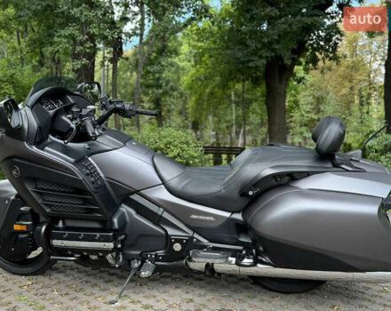 Хонда Gold Wing F6B, объемом двигателя 0 л и пробегом 42 тыс. км за 14000 $, фото 10 на Automoto.ua