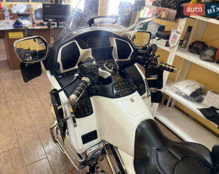 Білий Хонда Gold Wing GL 1800, об'ємом двигуна 0 л та пробігом 1 тис. км за 12500 $, фото 6 на Automoto.ua