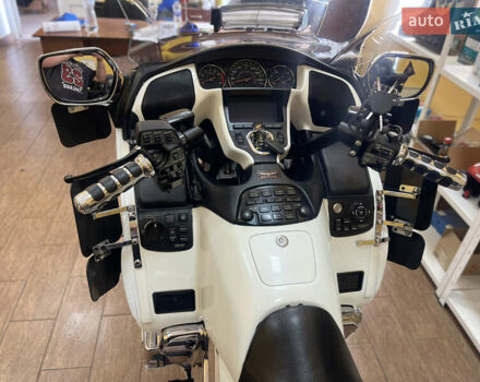 Білий Хонда Gold Wing GL 1800, об'ємом двигуна 0 л та пробігом 1 тис. км за 12500 $, фото 7 на Automoto.ua