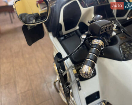 Білий Хонда Gold Wing GL 1800, об'ємом двигуна 0 л та пробігом 1 тис. км за 12500 $, фото 8 на Automoto.ua