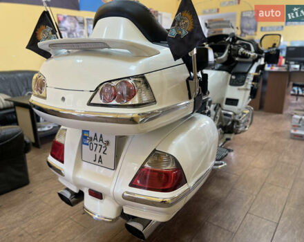 Білий Хонда Gold Wing GL 1800, об'ємом двигуна 0 л та пробігом 1 тис. км за 12500 $, фото 5 на Automoto.ua