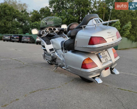 Серый Хонда Gold Wing GL 1800, объемом двигателя 1.8 л и пробегом 37 тыс. км за 11200 $, фото 7 на Automoto.ua