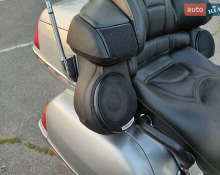 Серый Хонда Gold Wing GL 1800, объемом двигателя 1.8 л и пробегом 37 тыс. км за 11200 $, фото 14 на Automoto.ua