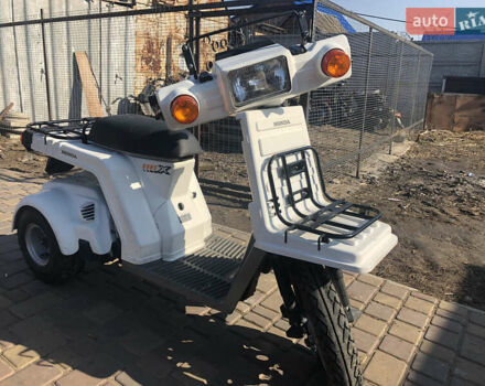 Белый Хонда Gyro X, объемом двигателя 0.05 л и пробегом 4 тыс. км за 880 $, фото 2 на Automoto.ua