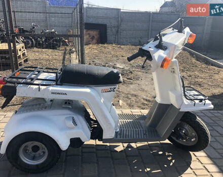 Белый Хонда Gyro X, объемом двигателя 0.05 л и пробегом 4 тыс. км за 880 $, фото 3 на Automoto.ua