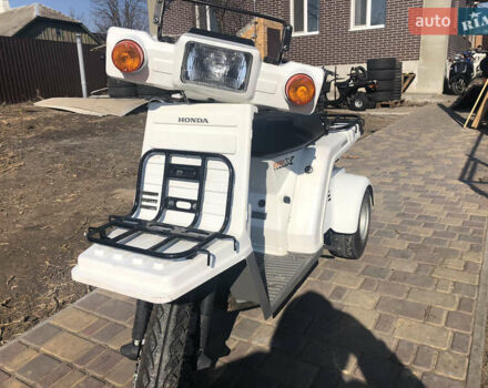 Белый Хонда Gyro X, объемом двигателя 0.05 л и пробегом 4 тыс. км за 880 $, фото 1 на Automoto.ua