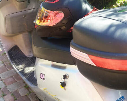 Серый Хонда Lead 50 AF-20, объемом двигателя 0.05 л и пробегом 33 тыс. км за 500 $, фото 3 на Automoto.ua