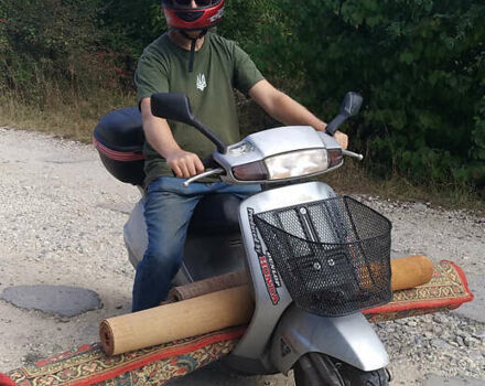 Серый Хонда Lead 50 AF-20, объемом двигателя 0.05 л и пробегом 33 тыс. км за 500 $, фото 5 на Automoto.ua