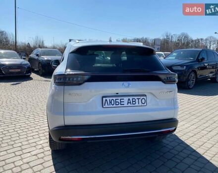 Белый Хонда M-NV, объемом двигателя 0 л и пробегом 45 тыс. км за 16900 $, фото 5 на Automoto.ua