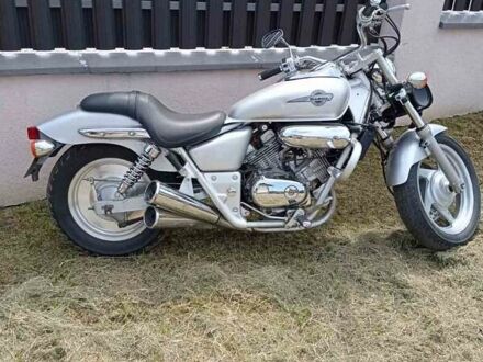 Хонда Magna 250 2002 у Львові на Automoto.ua Сірий Хонда Magna 250, об'ємом двигуна 0 л та пробігом 32 тис. км за 2499 $, фото 1 на Automoto.ua