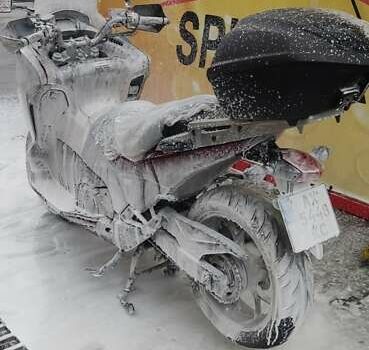Червоний Хонда NC 700X Integra, об'ємом двигуна 0 л та пробігом 17 тис. км за 6000 $, фото 8 на Automoto.ua