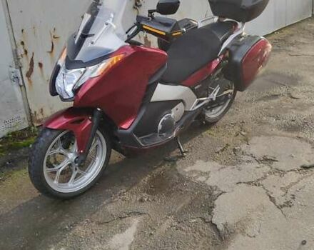 Червоний Хонда NC 700X Integra, об'ємом двигуна 0 л та пробігом 17 тис. км за 6000 $, фото 2 на Automoto.ua
