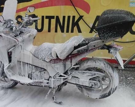 Червоний Хонда NC 700X Integra, об'ємом двигуна 0 л та пробігом 17 тис. км за 6000 $, фото 7 на Automoto.ua