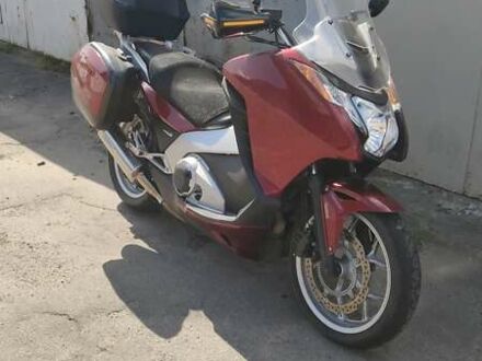 Хонда NC 700X Integra 2014 у Харкові на Automoto.ua Червоний Хонда NC 700X Integra, об'ємом двигуна 0 л та пробігом 17 тис. км за 6000 $, фото 1 на Automoto.ua