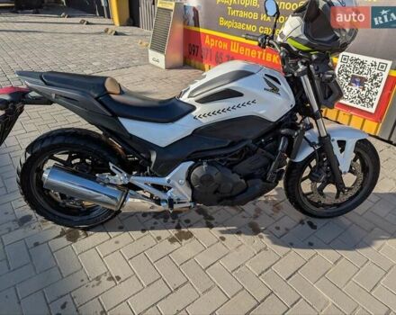 Білий Хонда NC 750S, об'ємом двигуна 0 л та пробігом 19 тис. км за 5500 $, фото 3 на Automoto.ua