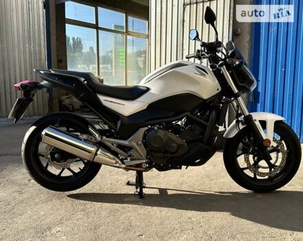 Белый Хонда NC 750S, объемом двигателя 0.74 л и пробегом 6 тыс. км за 7300 $, фото 2 на Automoto.ua