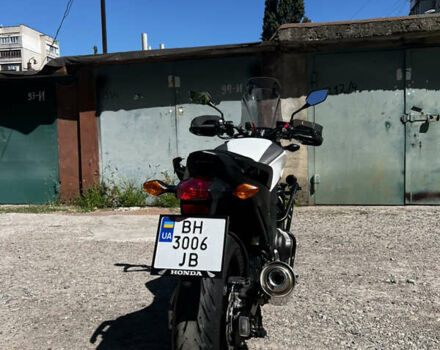 Белый Хонда NC 750S, объемом двигателя 0.75 л и пробегом 16 тыс. км за 7000 $, фото 8 на Automoto.ua