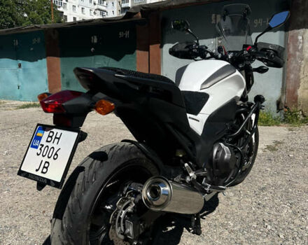 Белый Хонда NC 750S, объемом двигателя 0.75 л и пробегом 16 тыс. км за 7000 $, фото 5 на Automoto.ua
