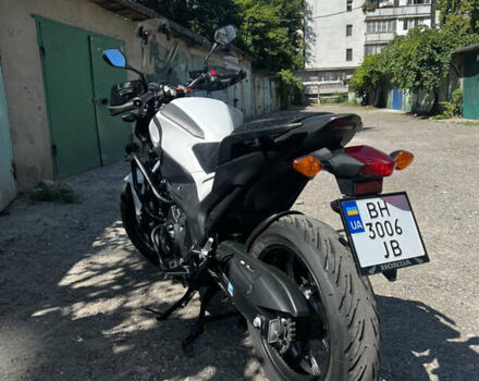 Белый Хонда NC 750S, объемом двигателя 0.75 л и пробегом 16 тыс. км за 7000 $, фото 7 на Automoto.ua