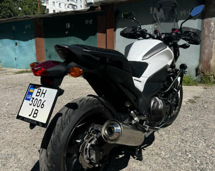 Белый Хонда NC 750S, объемом двигателя 0.75 л и пробегом 16 тыс. км за 7000 $, фото 6 на Automoto.ua