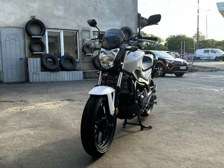 Білий Хонда NC 750S, об'ємом двигуна 0.74 л та пробігом 6 тис. км за 7300 $, фото 1 на Automoto.ua