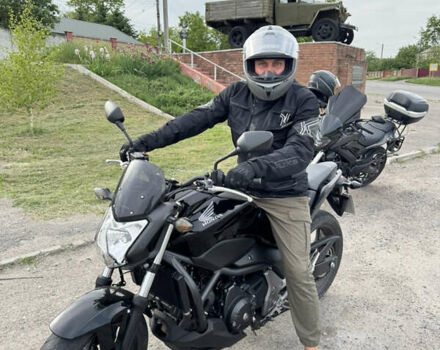 Чорний Хонда NC 750S, об'ємом двигуна 0.75 л та пробігом 10 тис. км за 6200 $, фото 2 на Automoto.ua