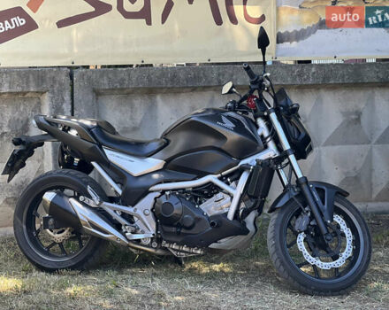 Черный Хонда NC 750S, объемом двигателя 0.75 л и пробегом 20 тыс. км за 6100 $, фото 3 на Automoto.ua