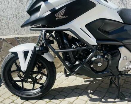 Белый Хонда NC 750X, объемом двигателя 0.75 л и пробегом 29 тыс. км за 7000 $, фото 22 на Automoto.ua