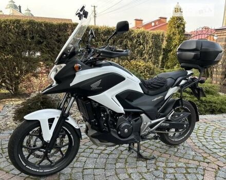 Білий Хонда NC 750X, об'ємом двигуна 0.7 л та пробігом 12 тис. км за 9000 $, фото 11 на Automoto.ua